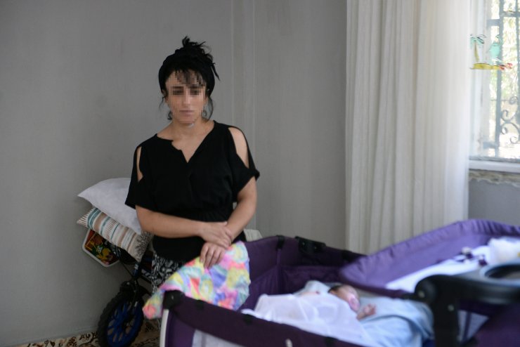 Ayrılmak isteyen sevgilisini dövüp, evi ateşe verdi