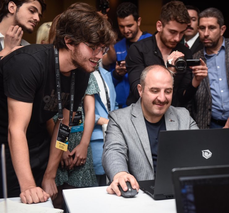 Bakan Varank: Türkiye, teknoloji tabanlı işlerde büyük ivme kazandı