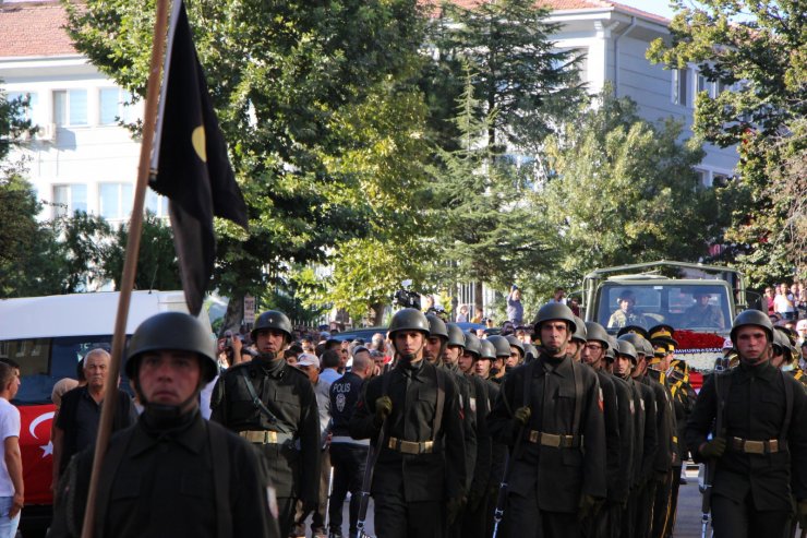 Şehit Uzman Çavuş Uçakçı, toprağa verildi