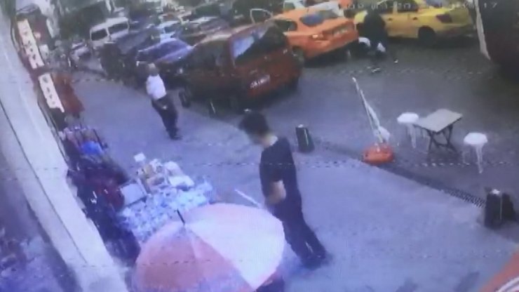 Taksim’de alacak verecek tartışması:1 ağır 2 yaralı