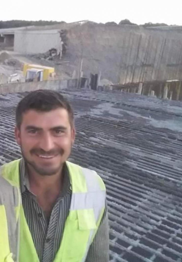 Tarım aracı evin bahçesine devrildi: 1 ölü, 2 yaralı