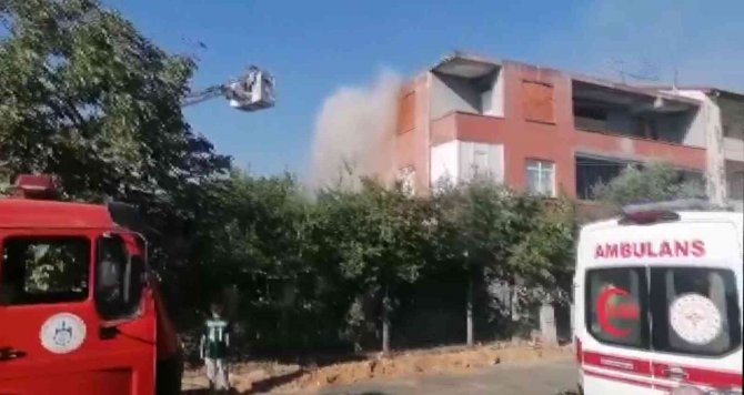 Babaannesine kızan genç evi yaktı