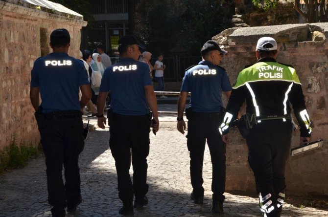 Dilencilere yönelik uygulama: 658 şahsa idari işlem