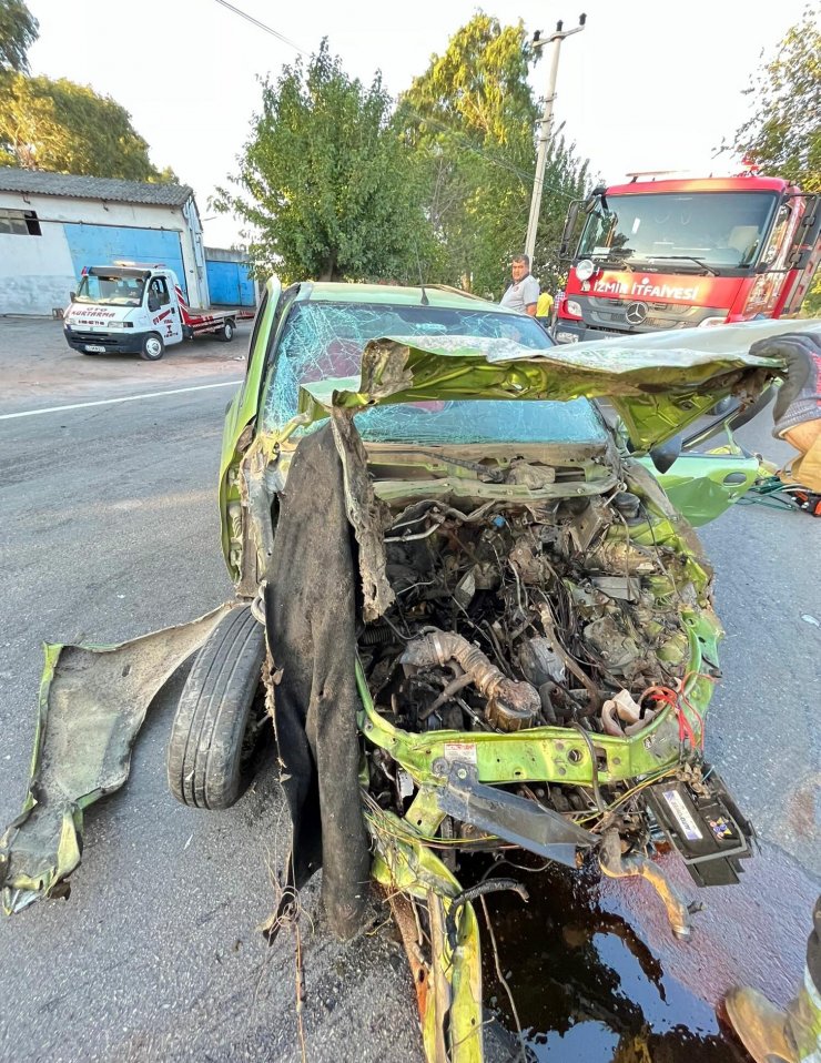 İki otomobilin çarpıştığı kazada sürücü öldü