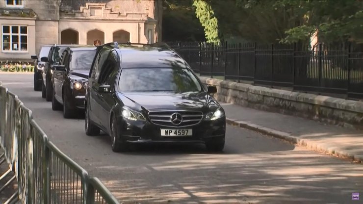 Kraliçe Elizabeth’in naaşı, yola çıktı