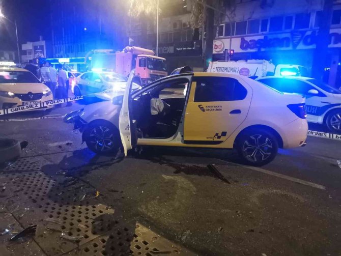 Taksi kağıt toplayacısına çarptı: 1 ölü, 1 yaralı