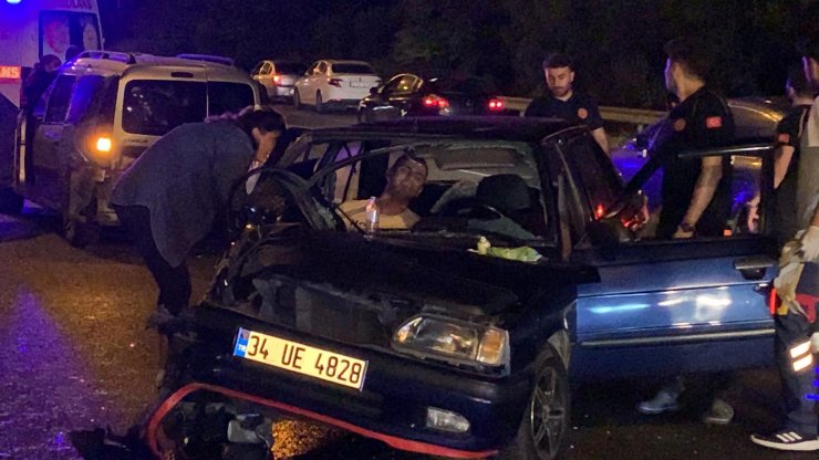 TEM Otoyolu'nda alkollü sürücü kazaya yol açtı: 2 yaralı