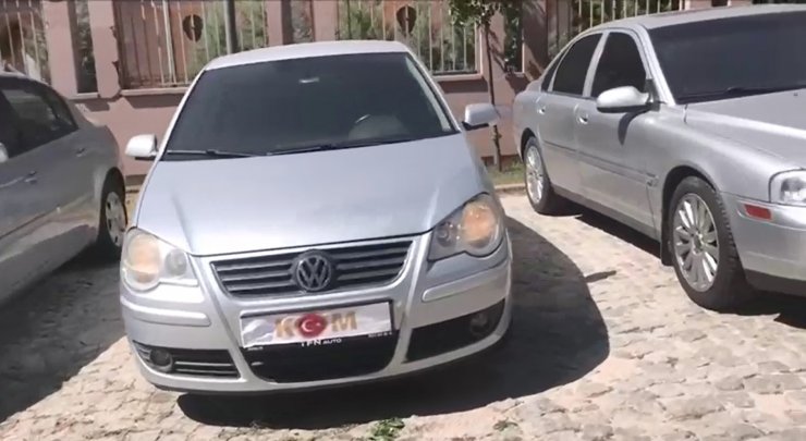 Yurt dışından getirdikleri araçları sahte belgelerle satan 4 kişi tutuklandı