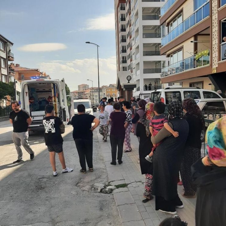 İlişkilerine karşı çıktığı ablasıyla sevgilisini pompalıyla vurdu