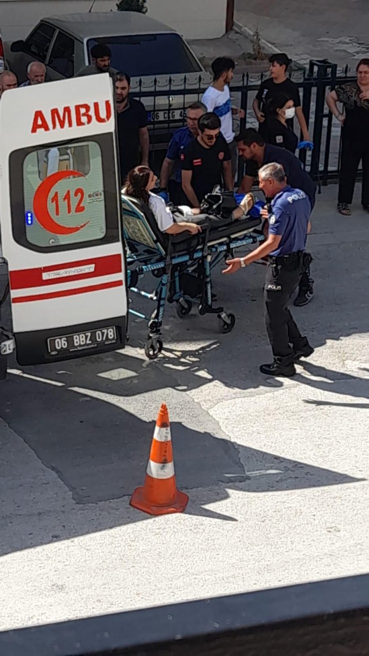 İlişkilerine karşı çıktığı ablasıyla sevgilisini pompalıyla vurdu