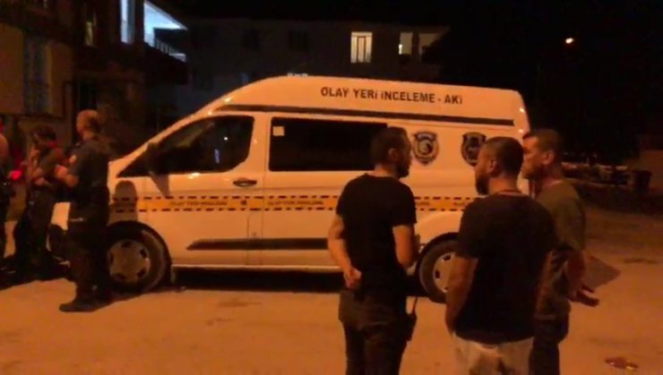 Kocası tarafından bıçaklanan 2 çocuk annesi yaşamını yitirdi