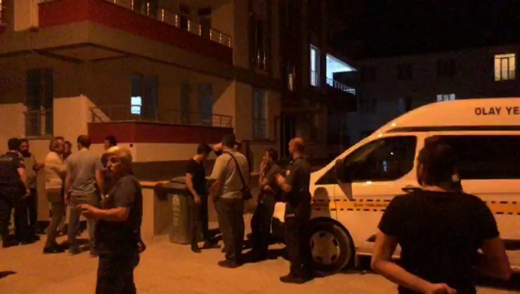 Kocası tarafından bıçaklanan 2 çocuk annesi yaşamını yitirdi
