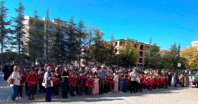 Kulu’da 7 bin 600 öğrenci ders başı yaptı