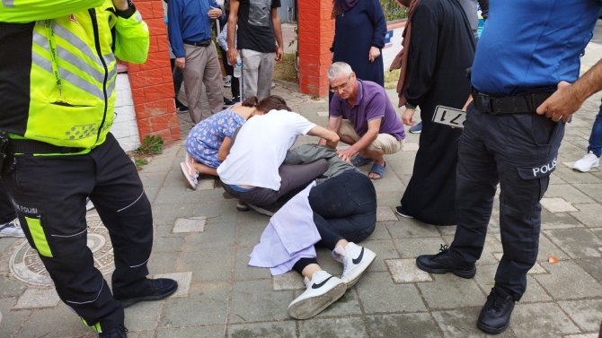 Motosiklete çarpıp olay yerinden kaçtı