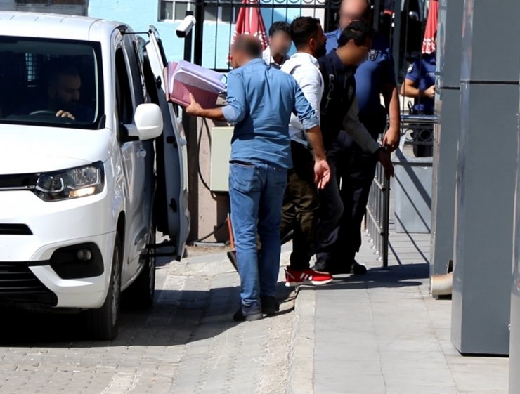 Eşi Handan'ı 20 bıçak darbesiyle öldüren koca adliyeye sevk edildi