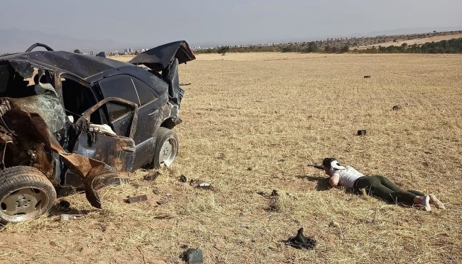Hurdaya dönen otomobildeki 4 kişi yaralandı