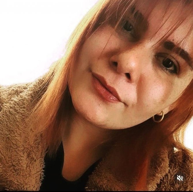 Kontrolden çıkan otomobil sürücüsü genç kadın hayatını kaybetti