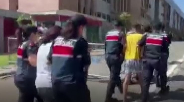 Çöp konteyneri yanında cesedi bulunan bebekle ilgili 2 tutuklama