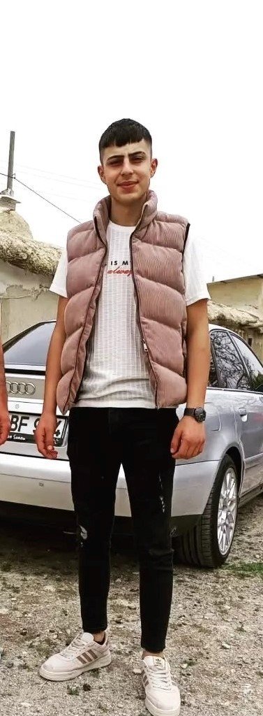 Kazada ağır yaralanan 16 yaşındaki genç hayatını kaybetti