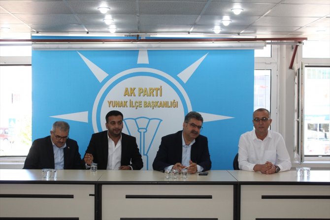 AK Parti Konya Milletvekili Orhan Erdem, Yunak'ı ziyaret etti