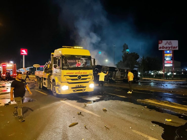 Devrilen TIR alev aldı