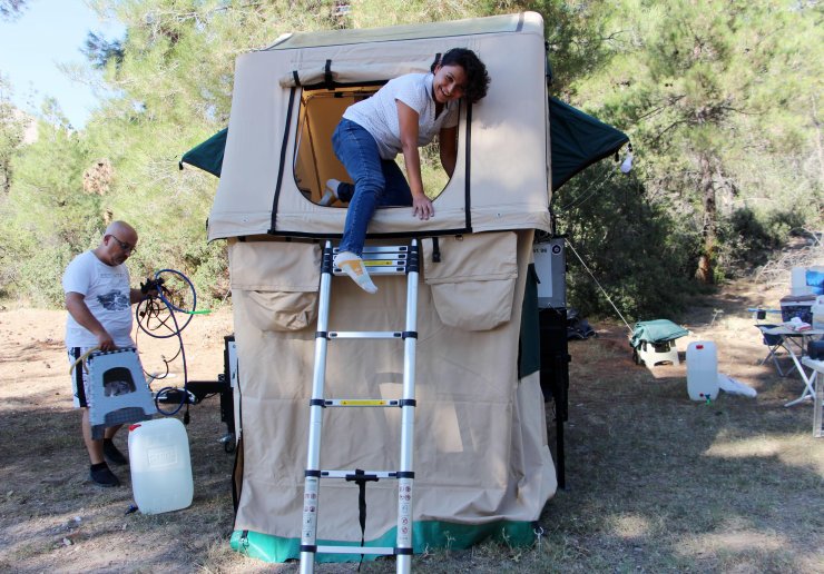 Karavan fiyatını yüksek buldu, kendi aracını yaptı