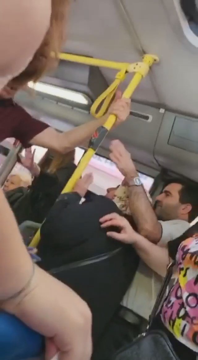 Otobüste bıçaklı dehşet