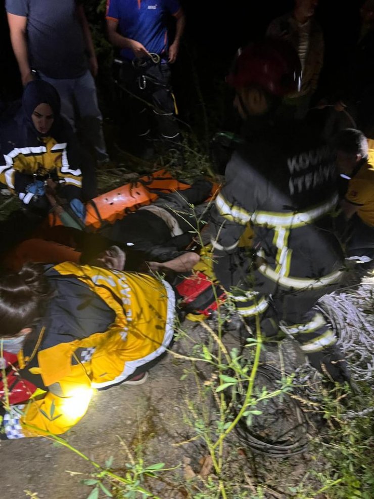 60 metrelik uçurumdan yuvarlandı; itfaiye ve AFAD kurtardı