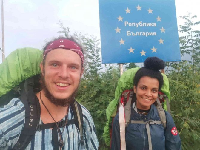 Hollandalı gezgin Konya'da mola verdi, hedefi ise yürüyerek...