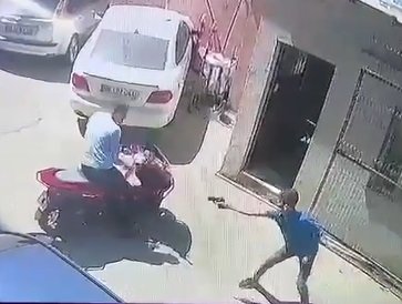 Silahlı saldırıda ölen Hakan, kurtulmak için ayakkabısını fırlatmış