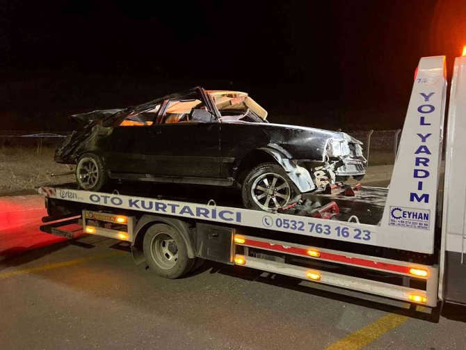 Elazığ’da otomobil şarampole yuvarlandı: 1 yaralı