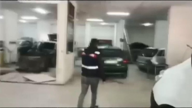 Jandarma'dan lüks otomobil kaçakçılarına operasyon