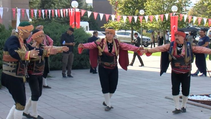 Haluk Levent'ten tedavi gören gazilere konser