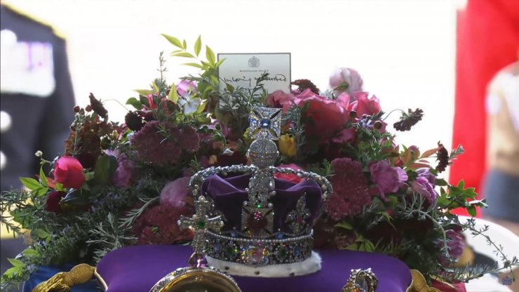 Kraliçe Elizabeth için Westminster Abbey’de cenaze töreni düzenlendi