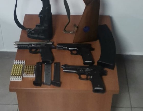 Yasa dışı silah ticareti yapan 1 kişi gözaltına alındı