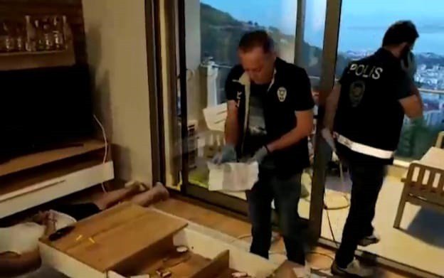 "Forex" yöntemiyle dolandırıcılık operasyonuna 5 tutuklama