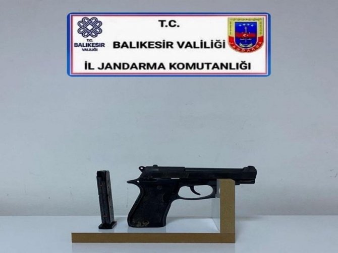 Balıkesir’de 52 kilo esrar ele geçirildi