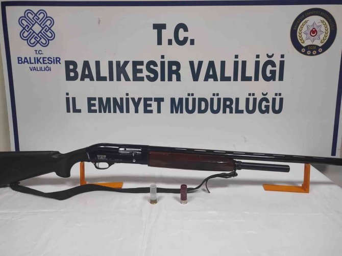Balıkesir’de 52 kilo esrar ele geçirildi
