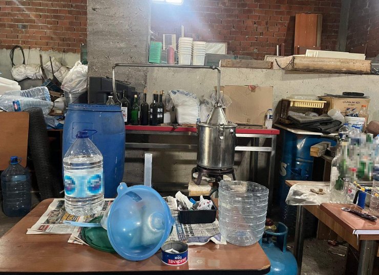 Tekirdağ'da 2 bin 93 litre sahte içki ele geçirildi
