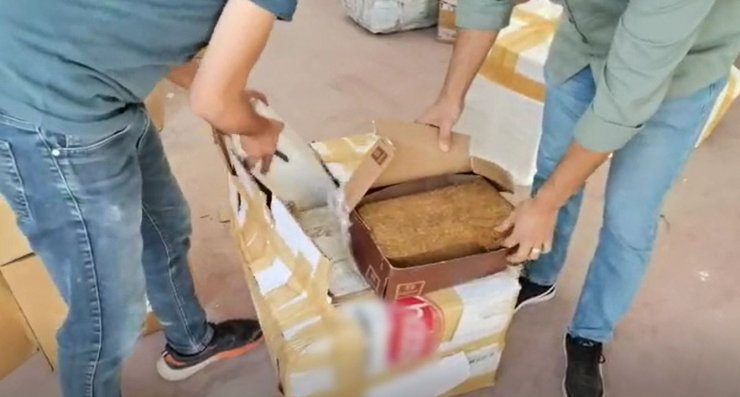 2 milyon liralık kaçak tütün ve ticari eşya operasyonu