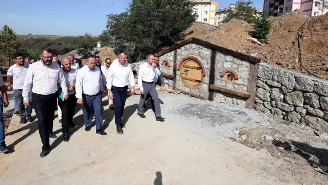 Başkan Büyükakın: "Bu parkın 22 bin metrekaresi sadece yeşil alan"