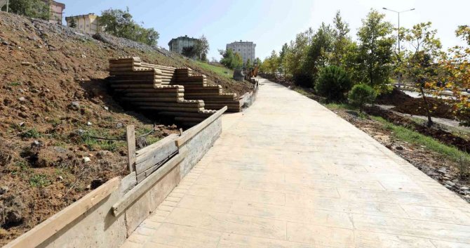 Başkan Büyükakın: "Bu parkın 22 bin metrekaresi sadece yeşil alan"