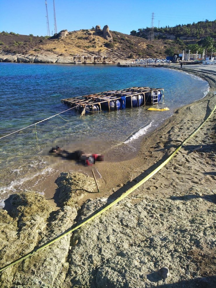 Kaçak erkek göçmenin cesedi kıyıya vurdu