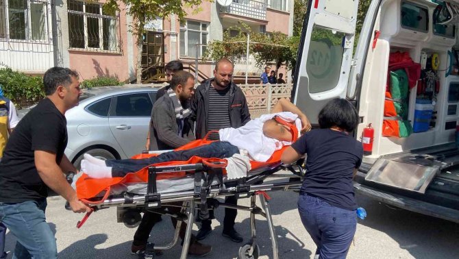 Konya’da silahını temizleyen kişi kendini kasığından vurdu