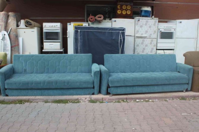 Konya'da üniversite öğrencileri bu habere odaklandı! İkinci el eşyada fiyatlar ne durumda?