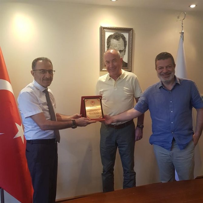 Öğrencilere 5 bin 750 adet balık-ekmek dağıtıldı