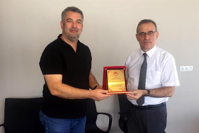 Öğrencilere 5 bin 750 adet balık-ekmek dağıtıldı