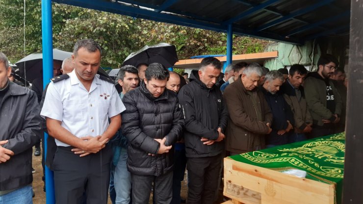 Eşi, baldızı ve kayınbiraderinin eşini öldüren koca, boşanma davasını öğrenince katliam yapmış