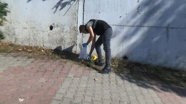 Motosikletli kurye kaza sonucu öldü, ortalık karıştı