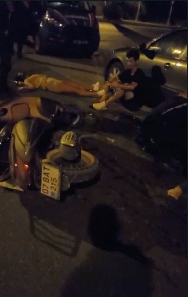 Yeni aldığı otomobilin içinde uyurken kazaya karıştı